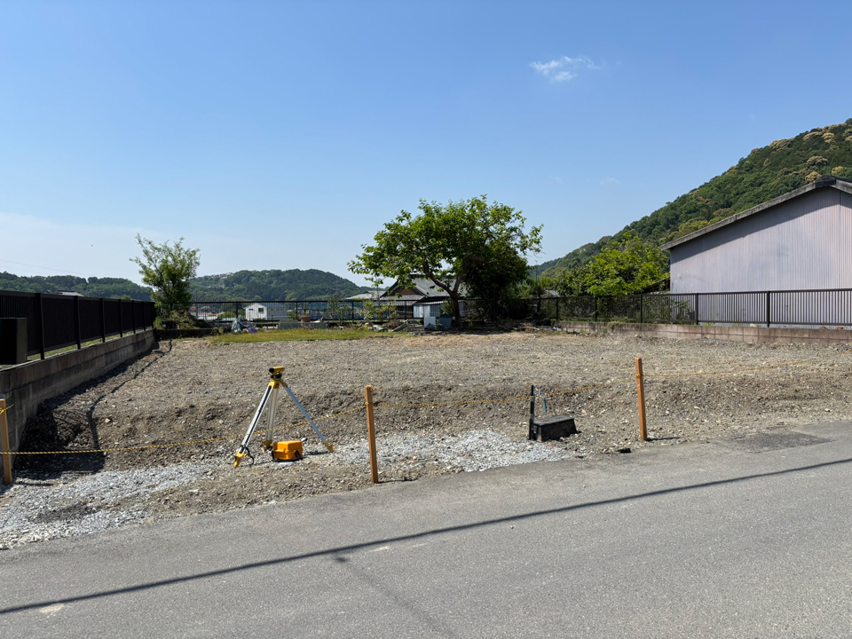 高槻市建て替え現場-更地