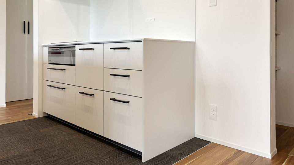 高槻市和モダンな注文住宅：TOTOⅡ型キッチン